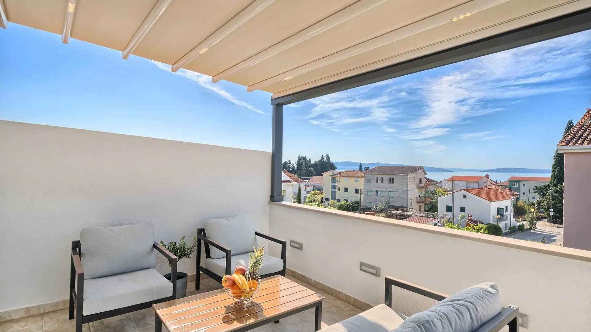 3Rd Floor Apartman Kastela