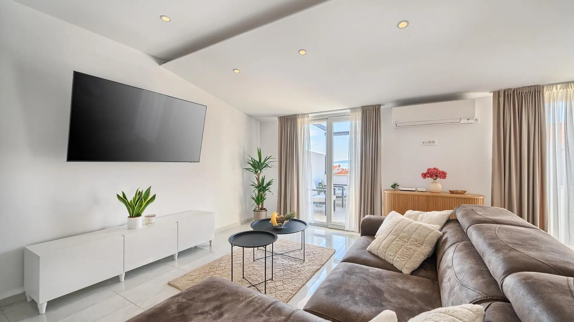 3Rd Floor Apartman Kastela